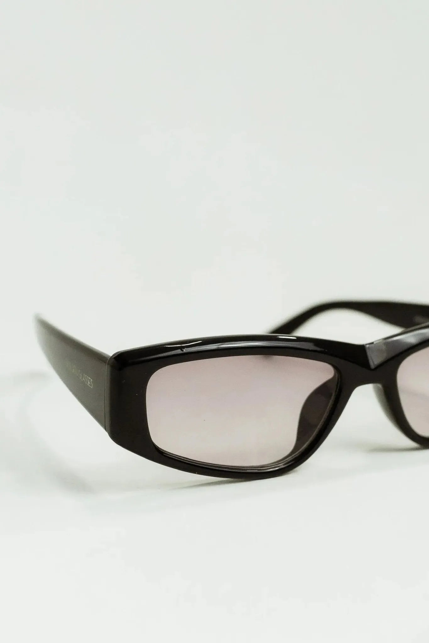 Occhiali da Sole Femminili Elegance Nero Cosmetic
